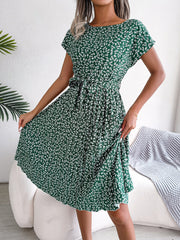 Retro-Chic All-Over Blooms Short Sleeves Floral Pleated Waist Detail Midi Casual Dress