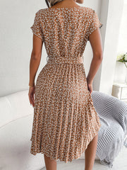 Retro-Chic All-Over Blooms Short Sleeves Floral Pleated Waist Detail Midi Casual Dress