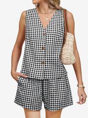 2 Pieces Gingham Sleeveless Button Down Vest & Shorts Set