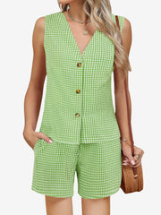 2 Pieces Gingham Sleeveless Button Down Vest & Shorts Set