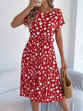 Heart Print Round Neck Pleated A-Line Midi Dress