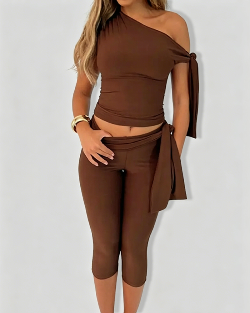 Asymmetric Neckline Tie-Design Form-Fitting Sleeveless Top & High Waist Capri Pants Two-Piece Set