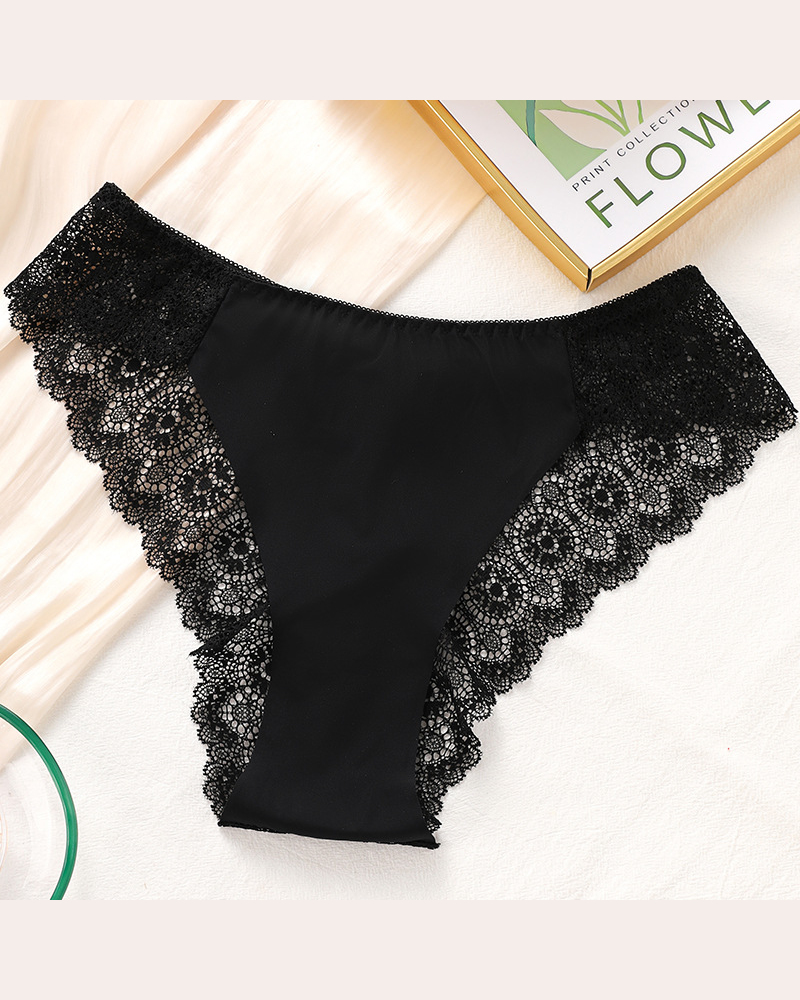 French-Style Lace-Trimmed Seamless Cotton Crotch Breathable Underwear