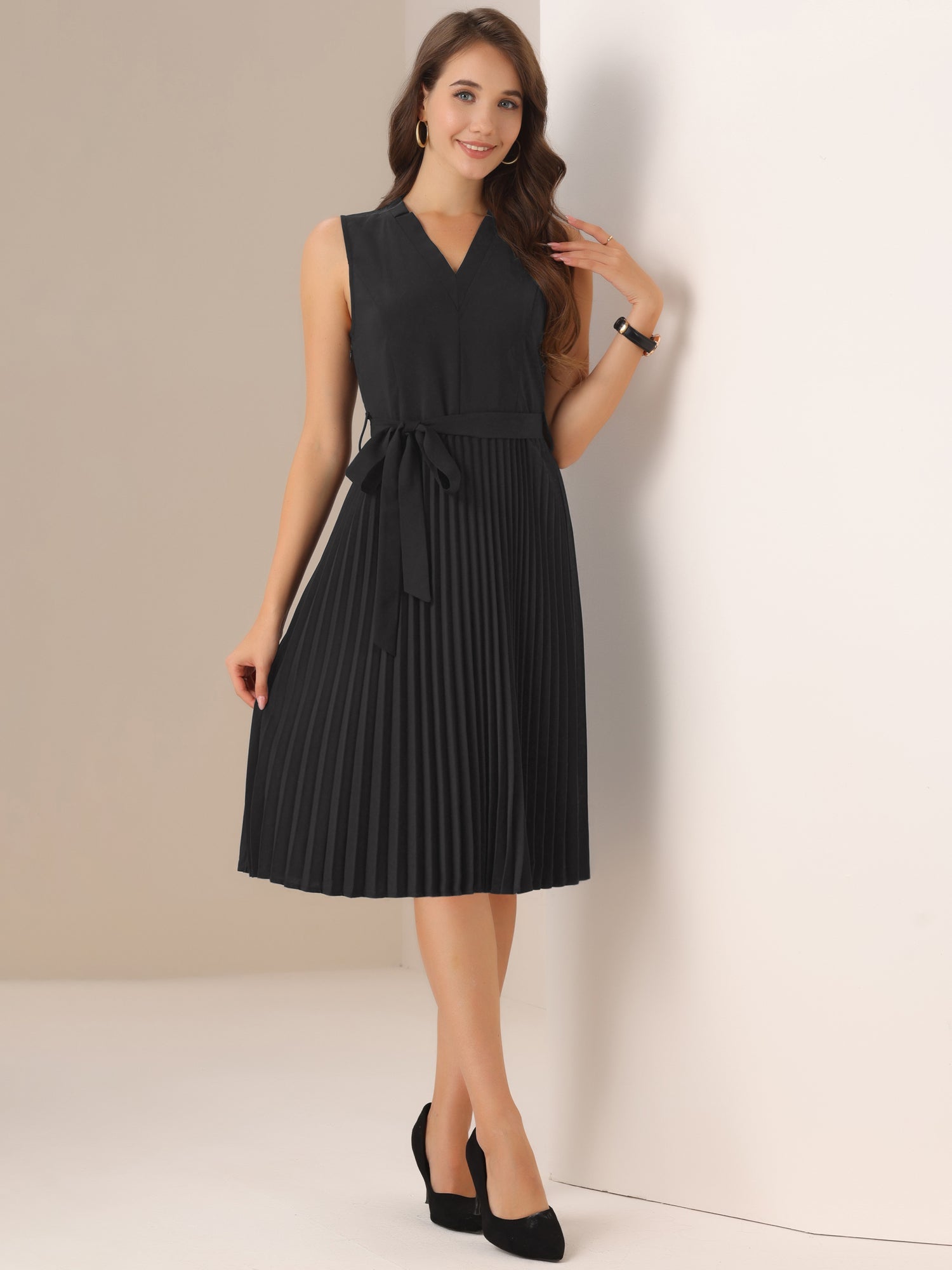 Sleeveless V Neck Belted A-line Midi Elegant Pleated Dress