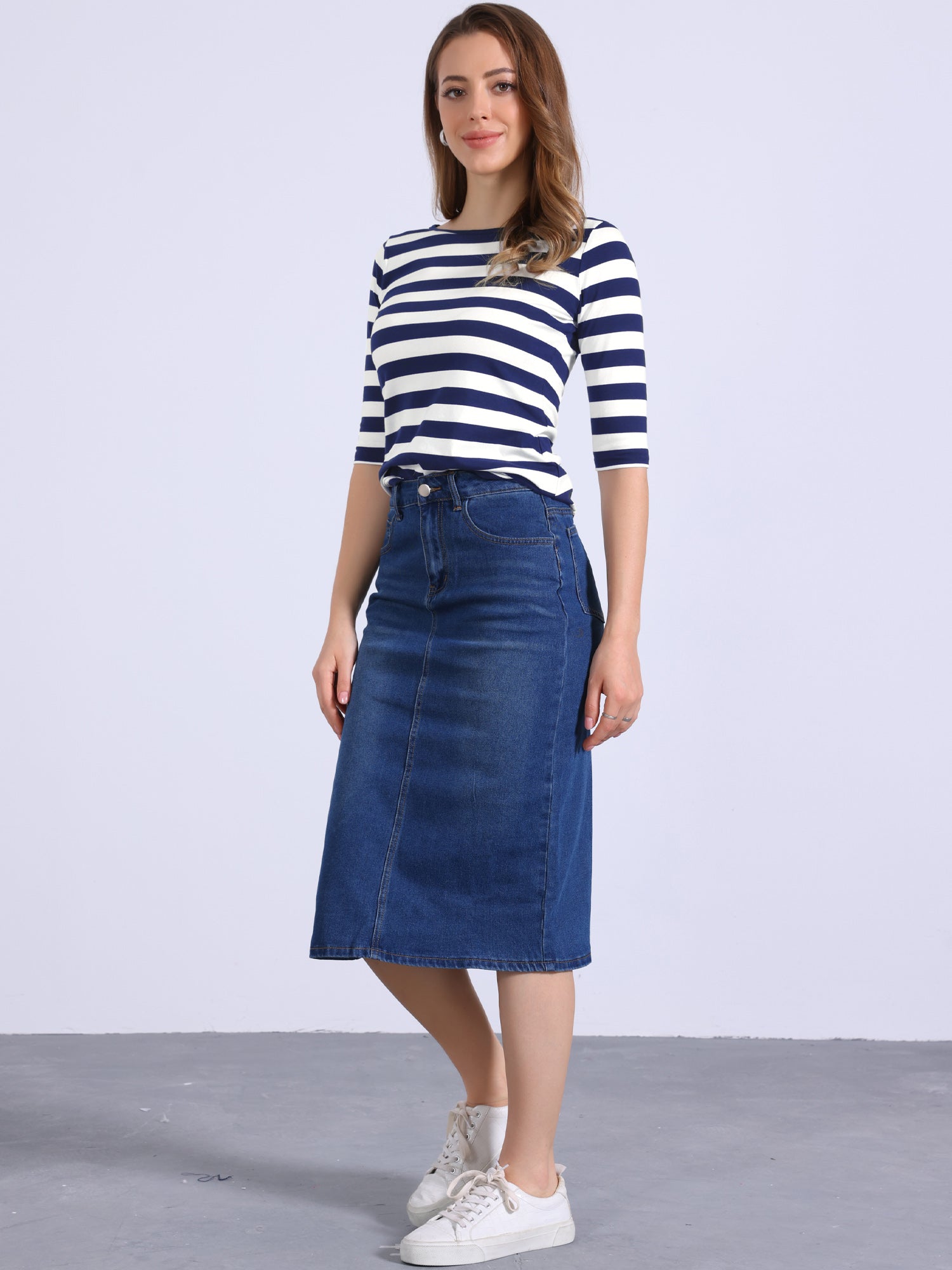 Striped 3/4 Sleeve Round Neck Casual T-Shirt