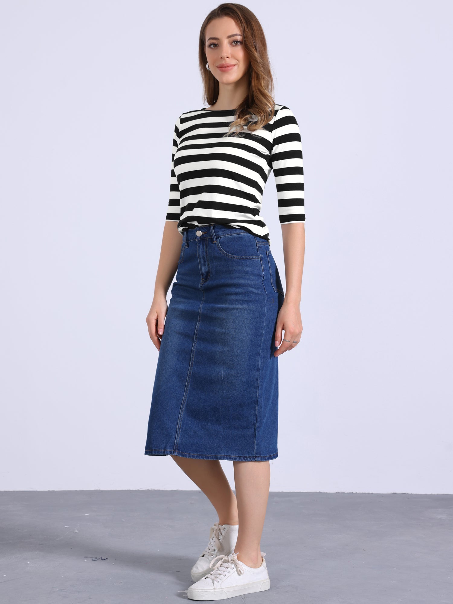 Striped 3/4 Sleeve Round Neck Casual T-Shirt