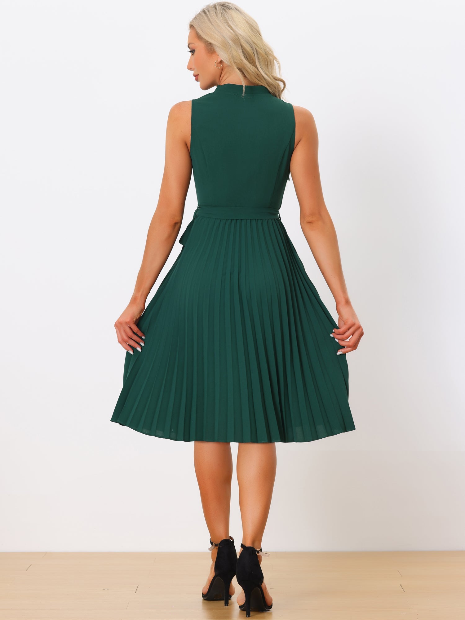 Sleeveless V Neck Belted A-line Midi Elegant Pleated Dress