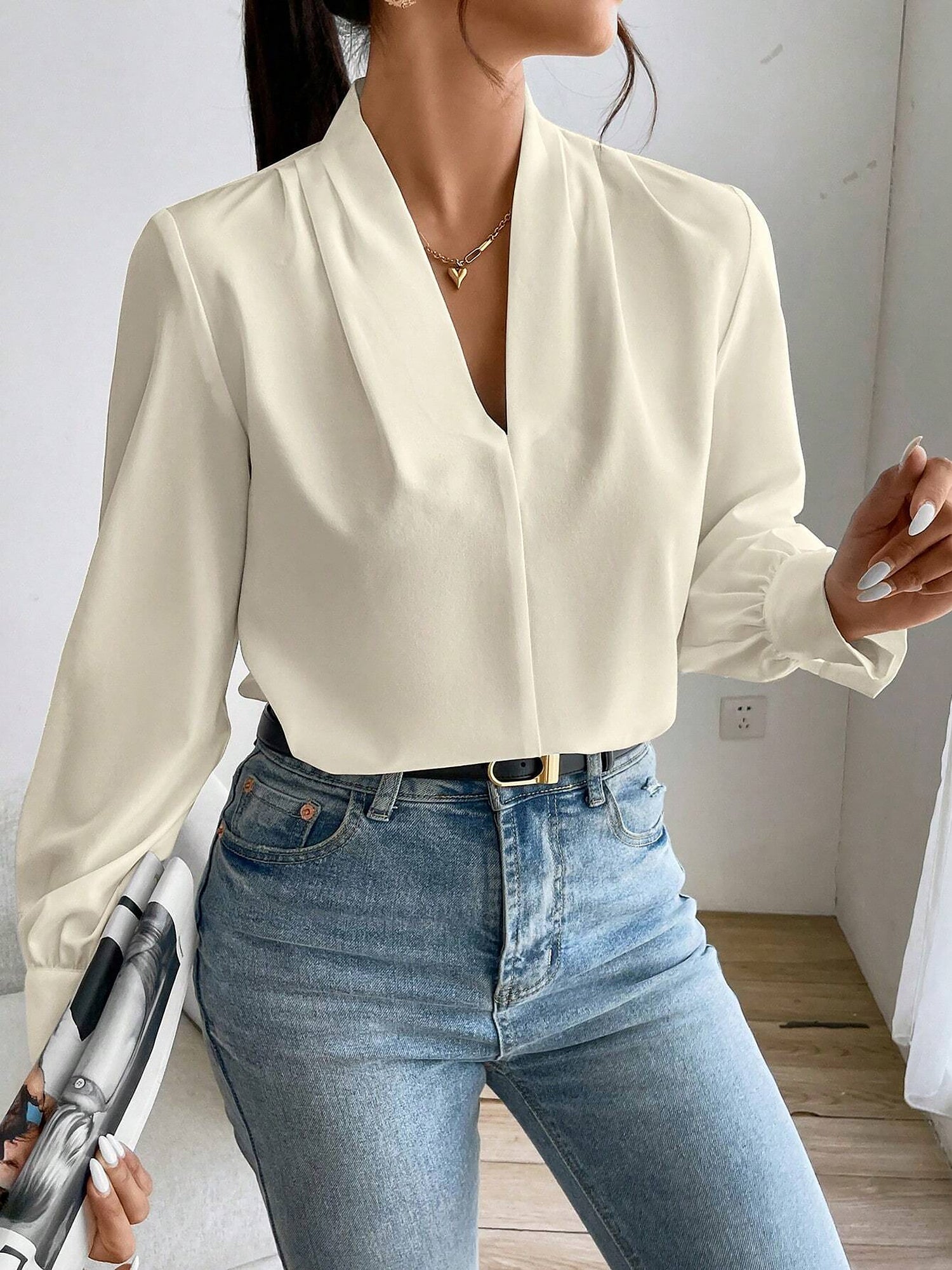Classic Elegant V Neck Pleated Long Sleeves Solid Color Blouse