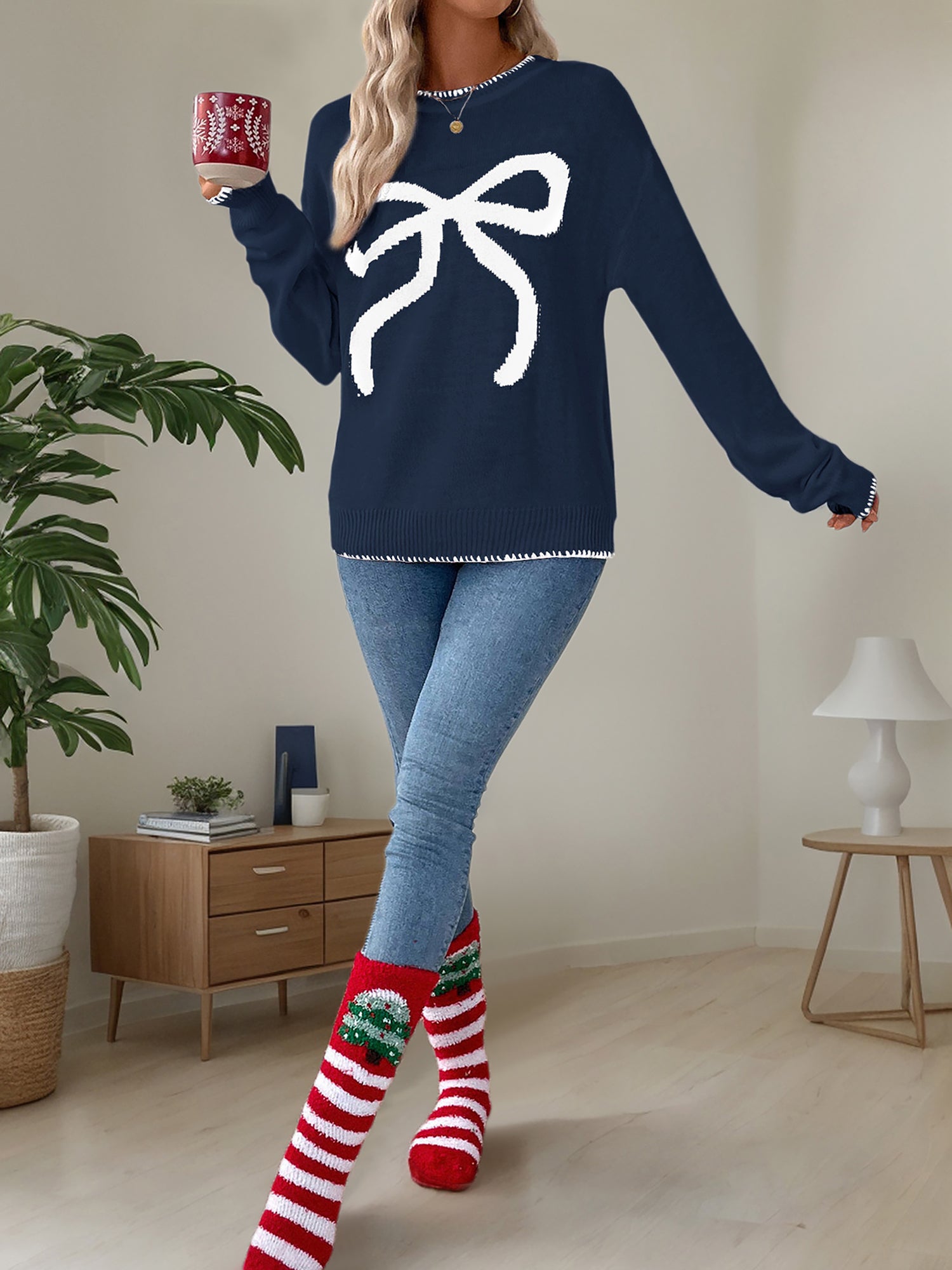 Loose Long Sleeve Round Neck Christmas Bow Sweater