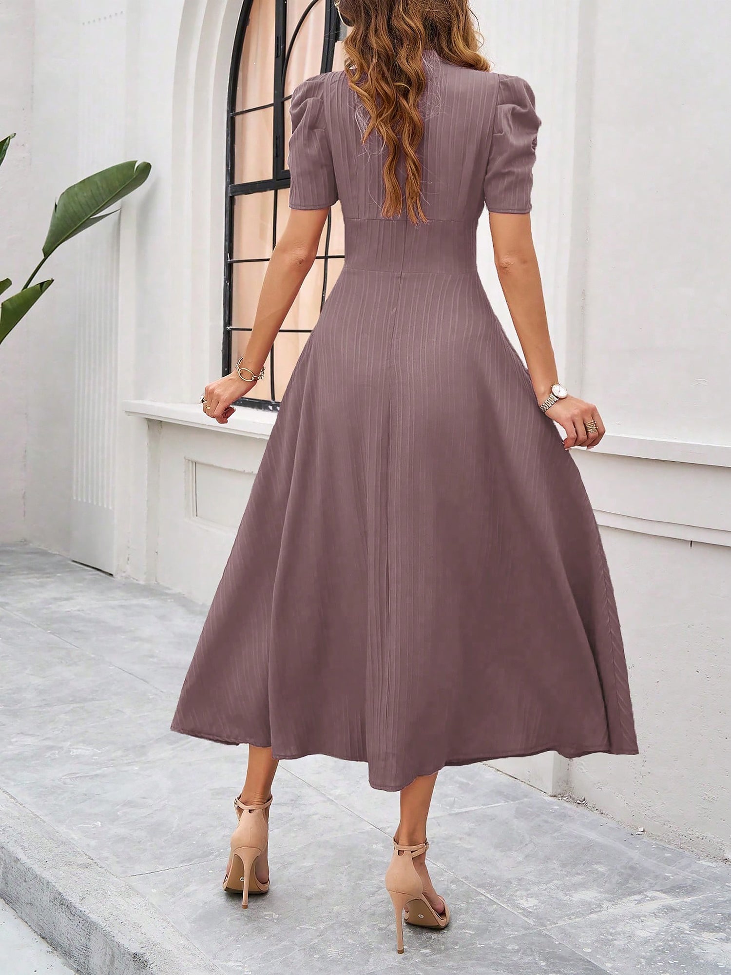 Textured Puff Short Sleeve Ruched Midi A-Line Dress Raised Fabric Cinched Waist and Casual-Chic Design