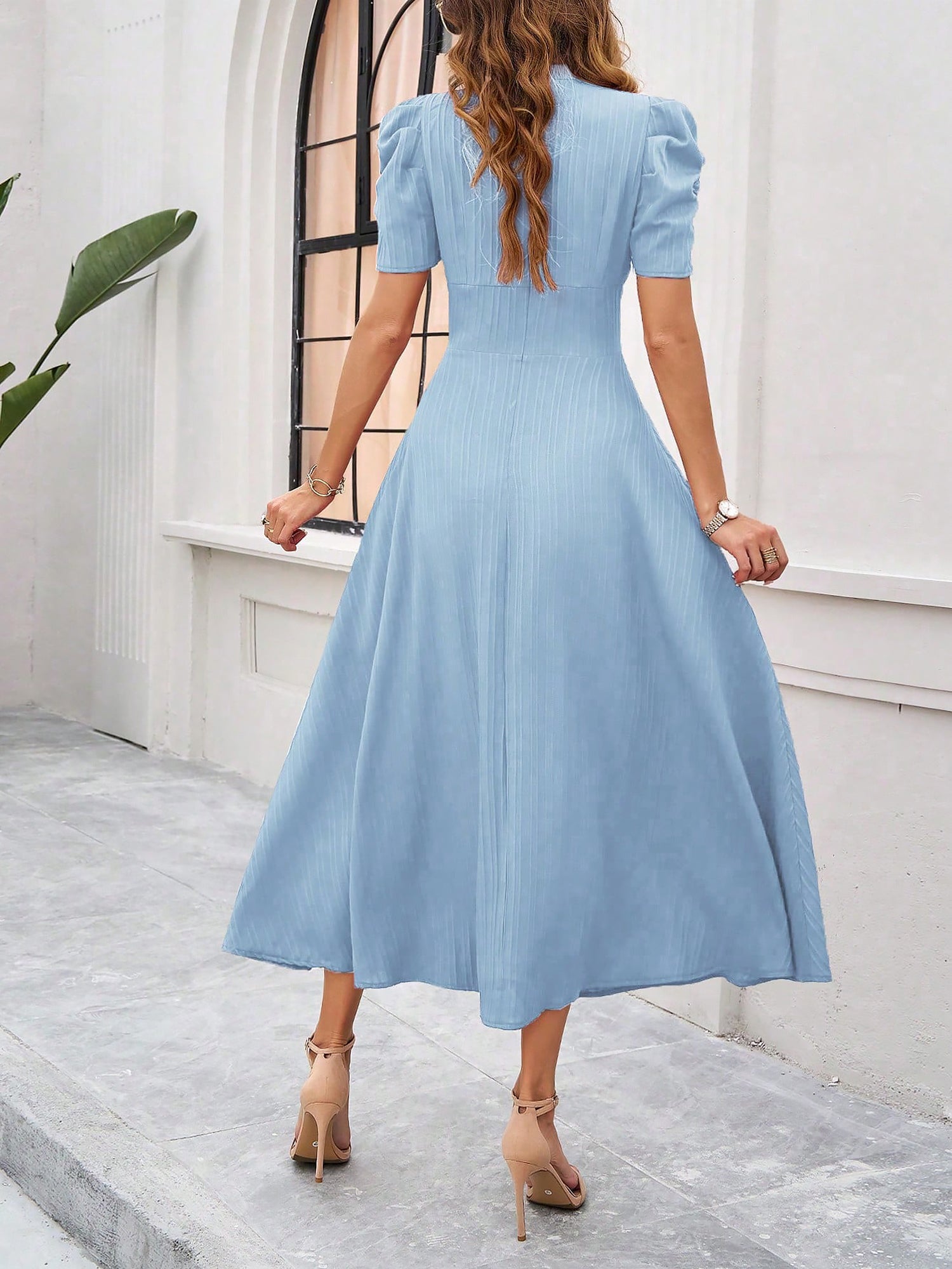 Textured Puff Short Sleeve Ruched Midi A-Line Dress Raised Fabric Cinched Waist and Casual-Chic Design