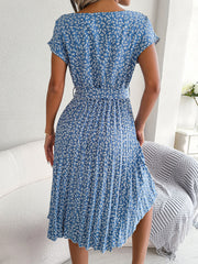 Retro-Chic All-Over Blooms Short Sleeves Floral Pleated Waist Detail Midi Casual Dress