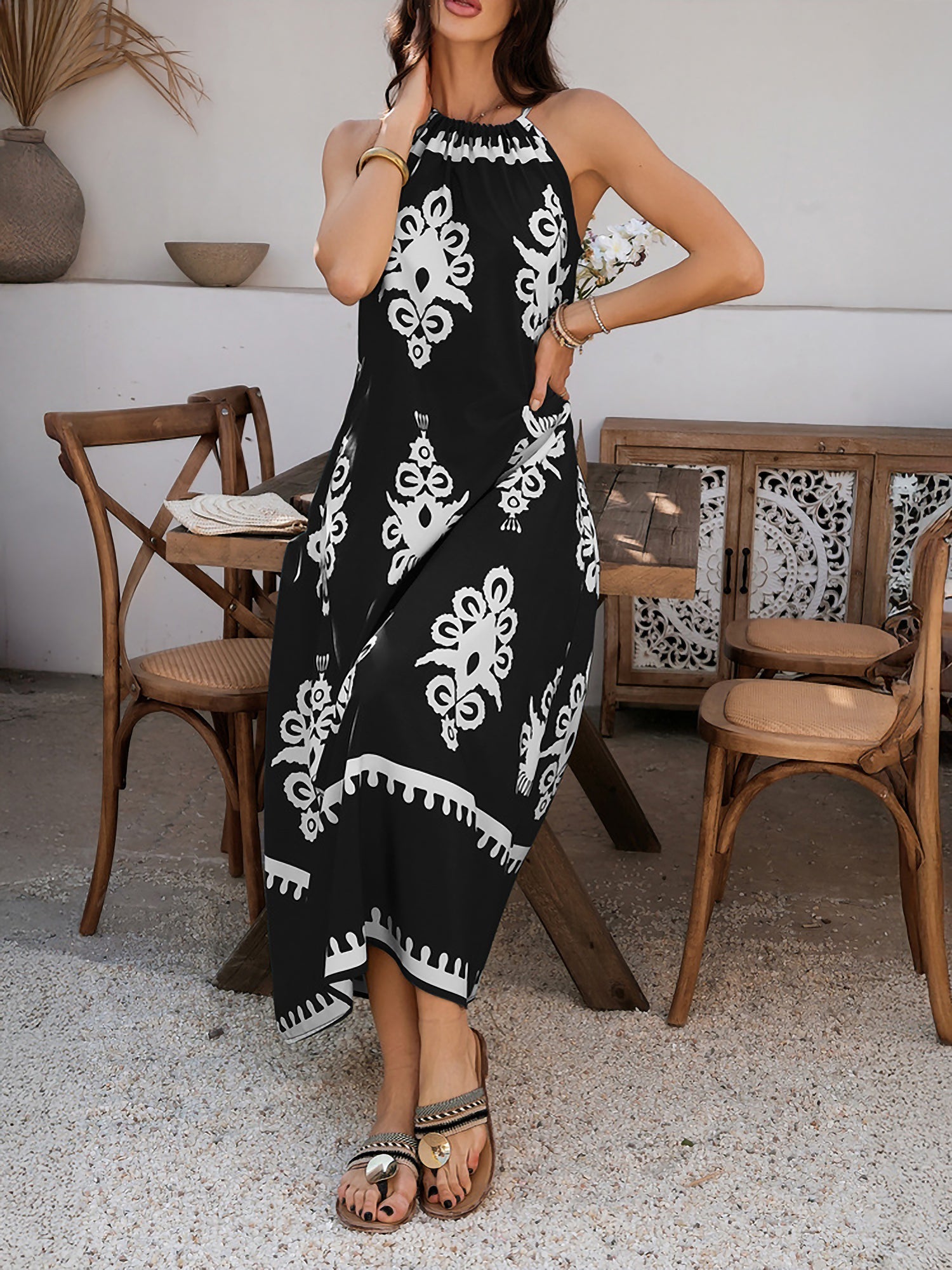 Bohemian Halter Neck Sleeveless Mxi Resort Dress