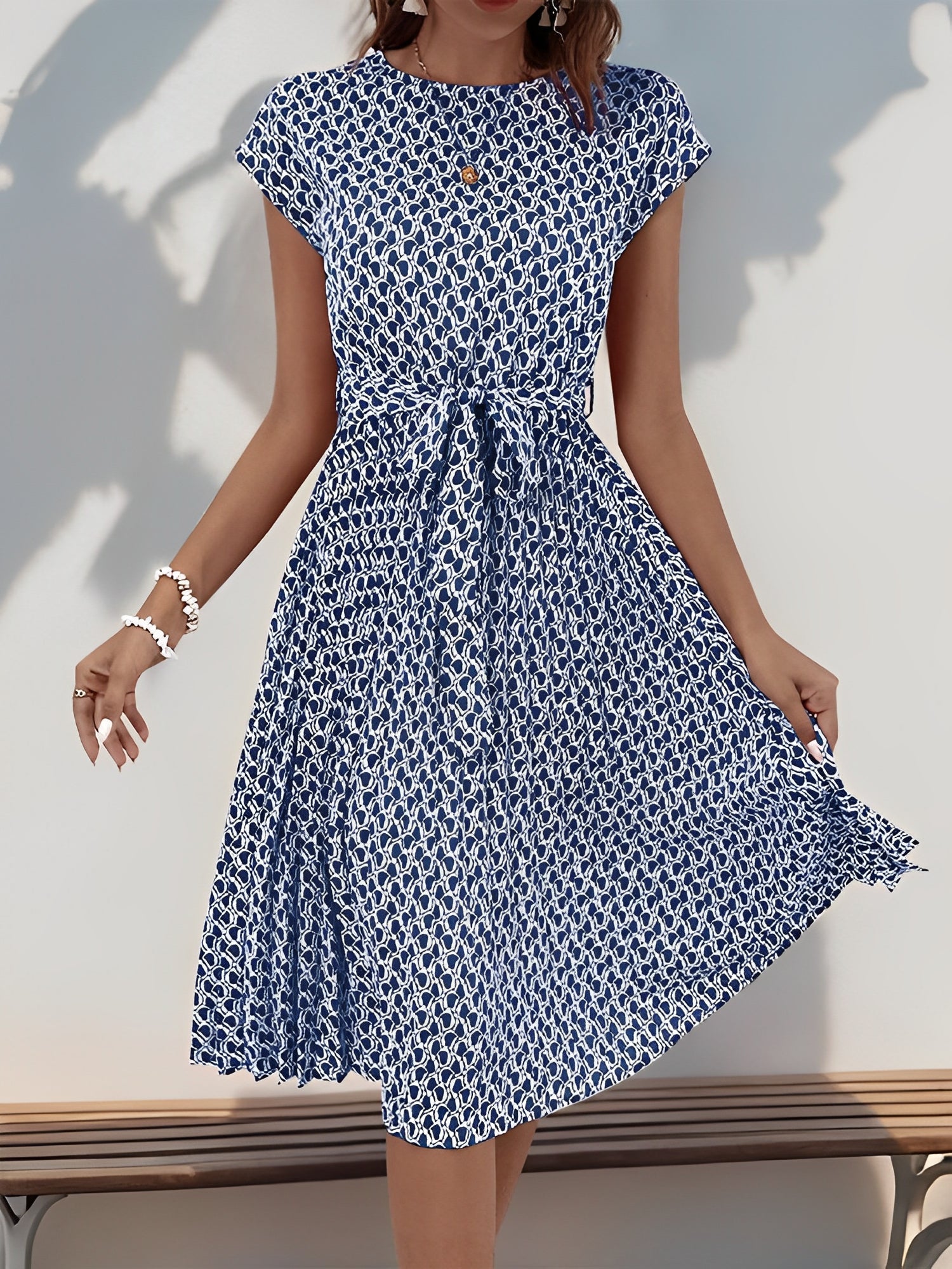 Graphic Print Cap Sleeves Pleated Midi Dress