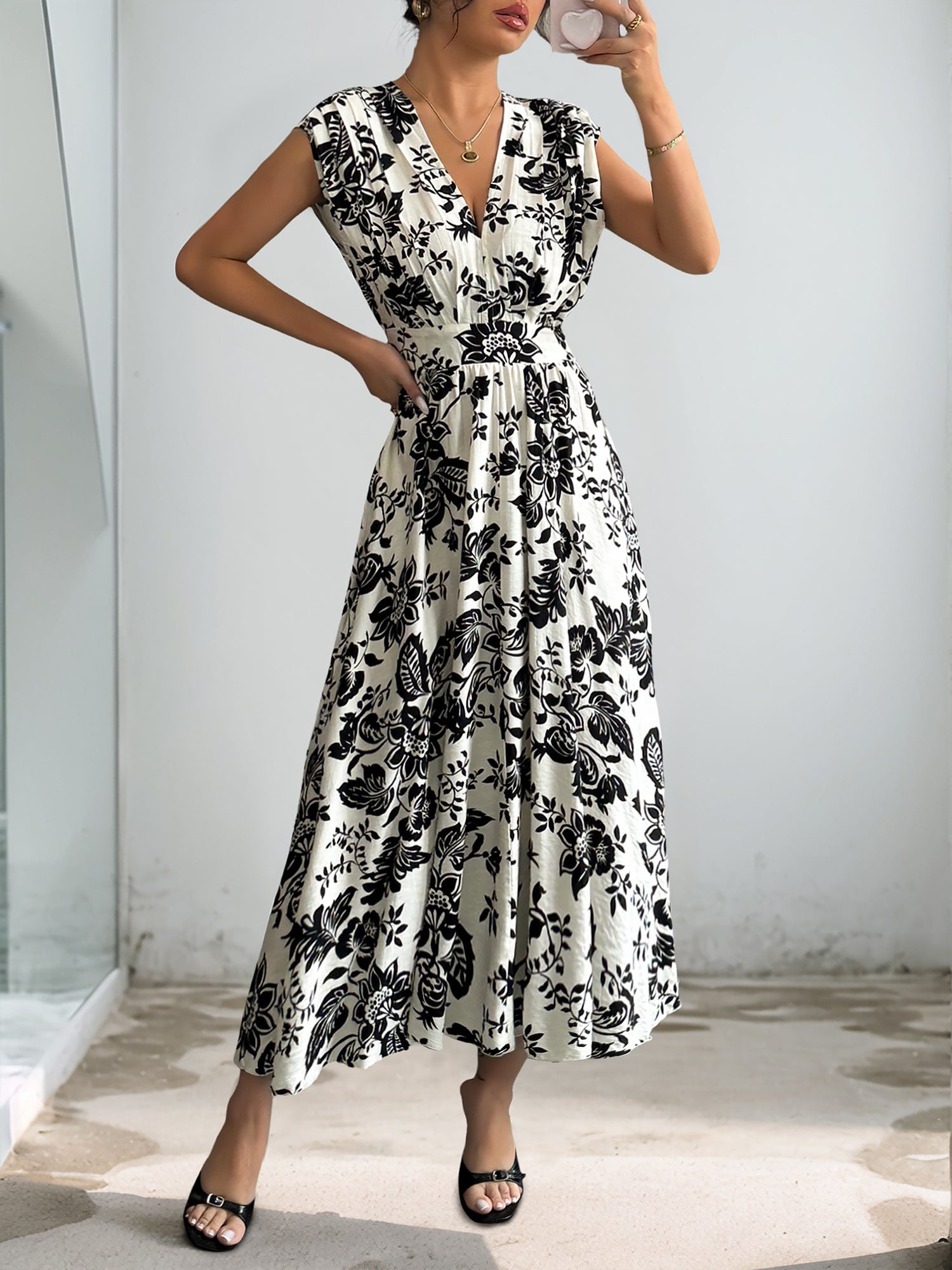 Floral Pleated V Neck Cap Sleeves Midi Dress