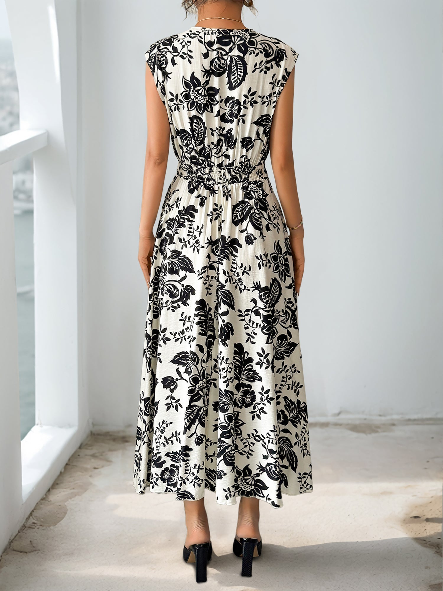 Floral Pleated V Neck Cap Sleeves Midi Dress