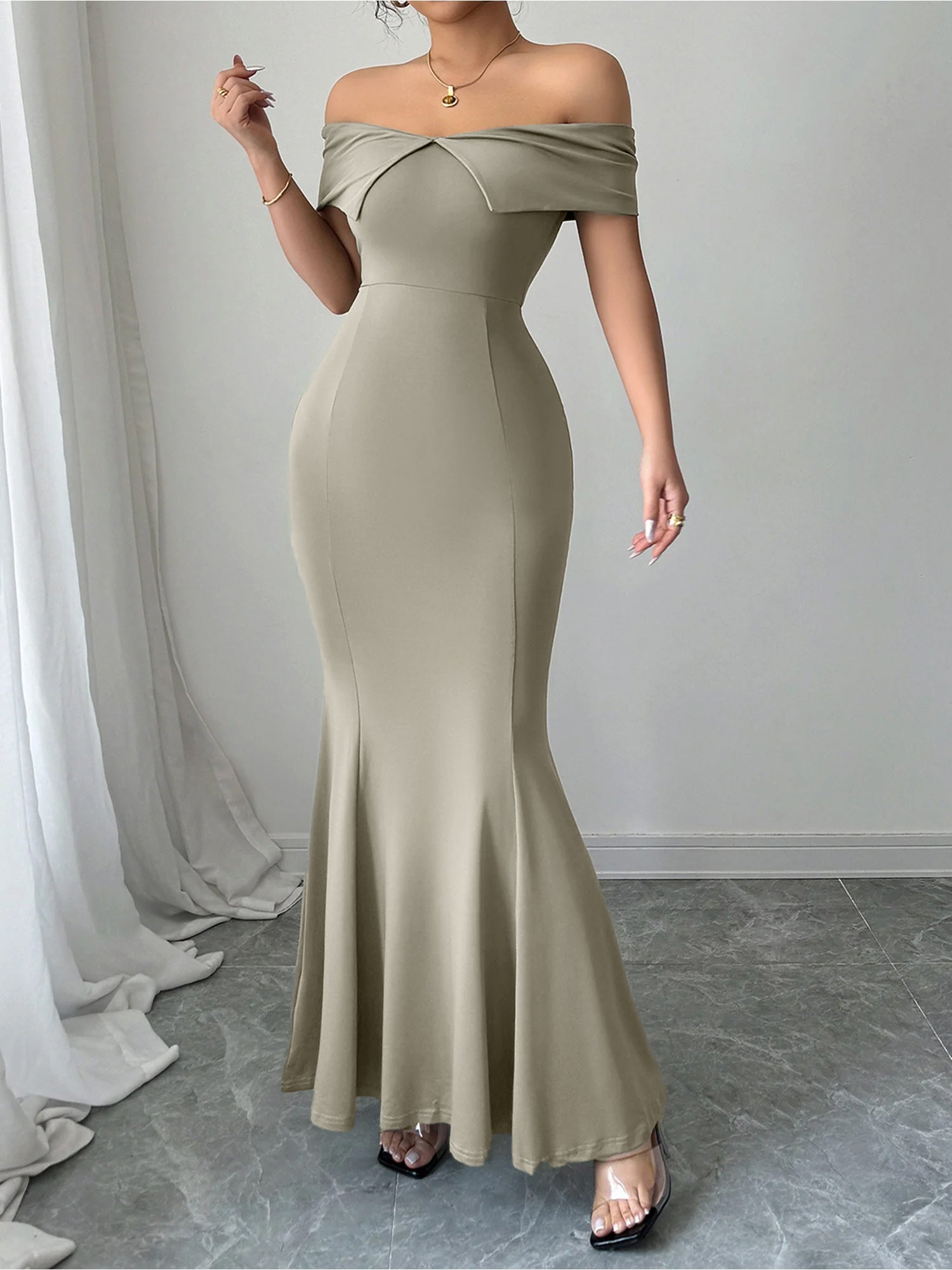Solid Color Off Shoulder Bodycon Fishtail Maxi Dress