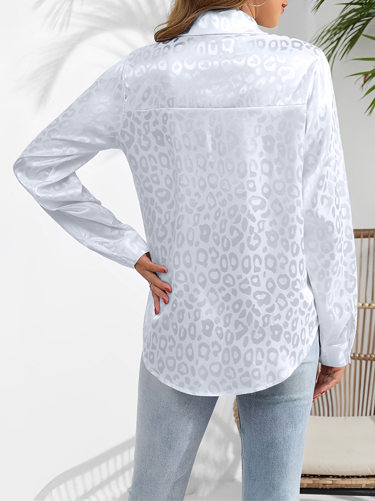 Satin Collared Button Down Long Sleeves Blouse