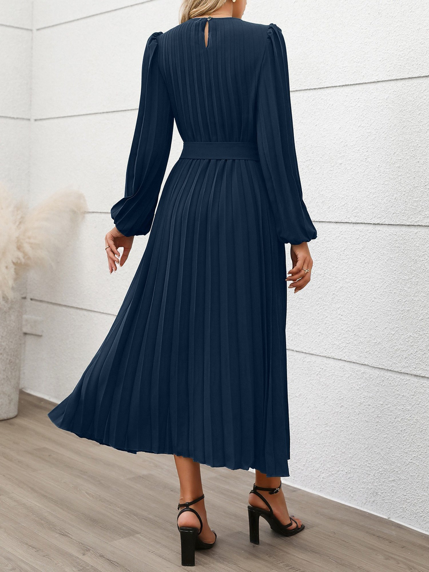 Round Neck Puff Sleeves Belted Pleated Maxi Dress