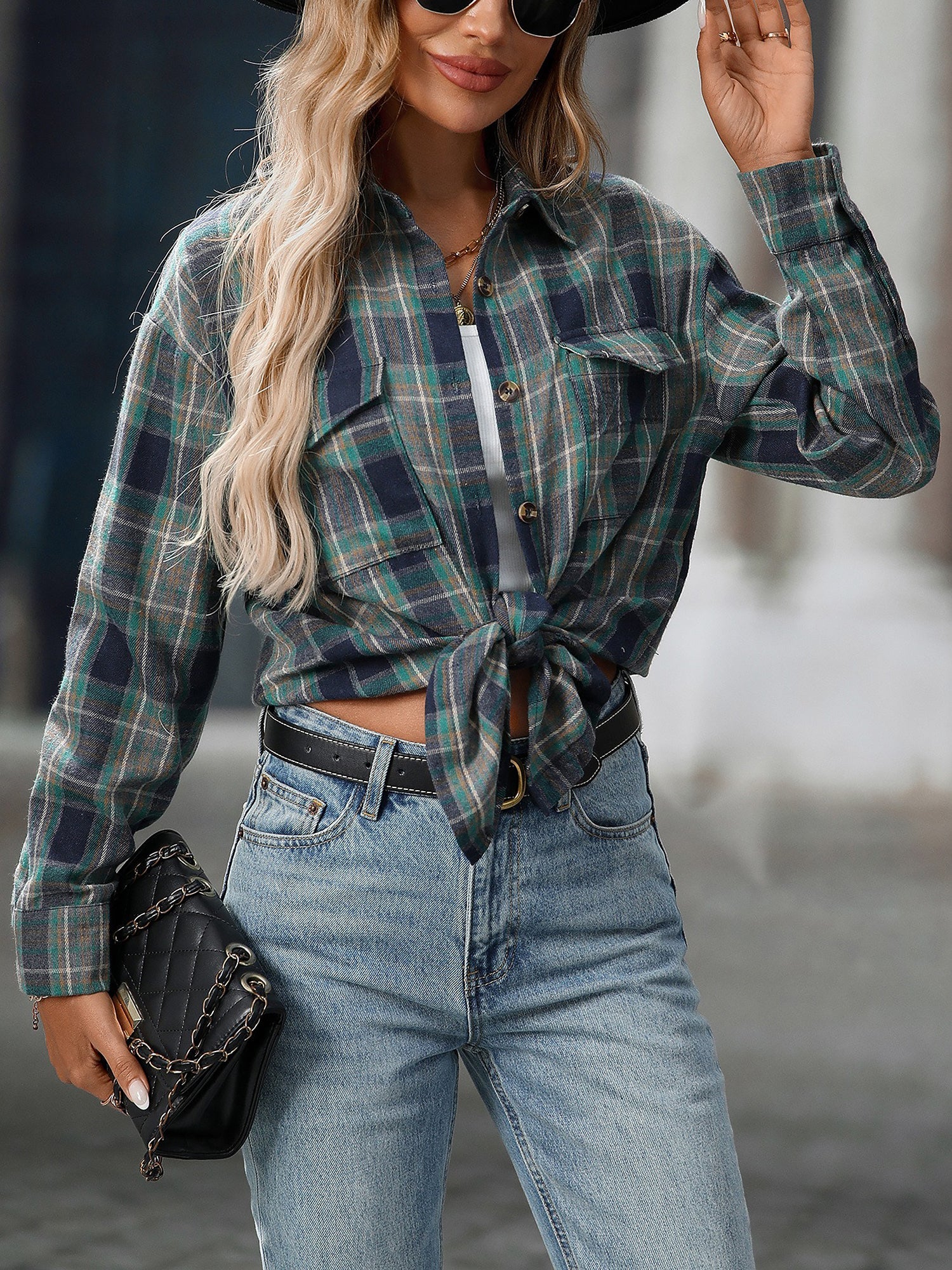 Plaid Turn Down Collar Long Sleeves Pocketed Shirt