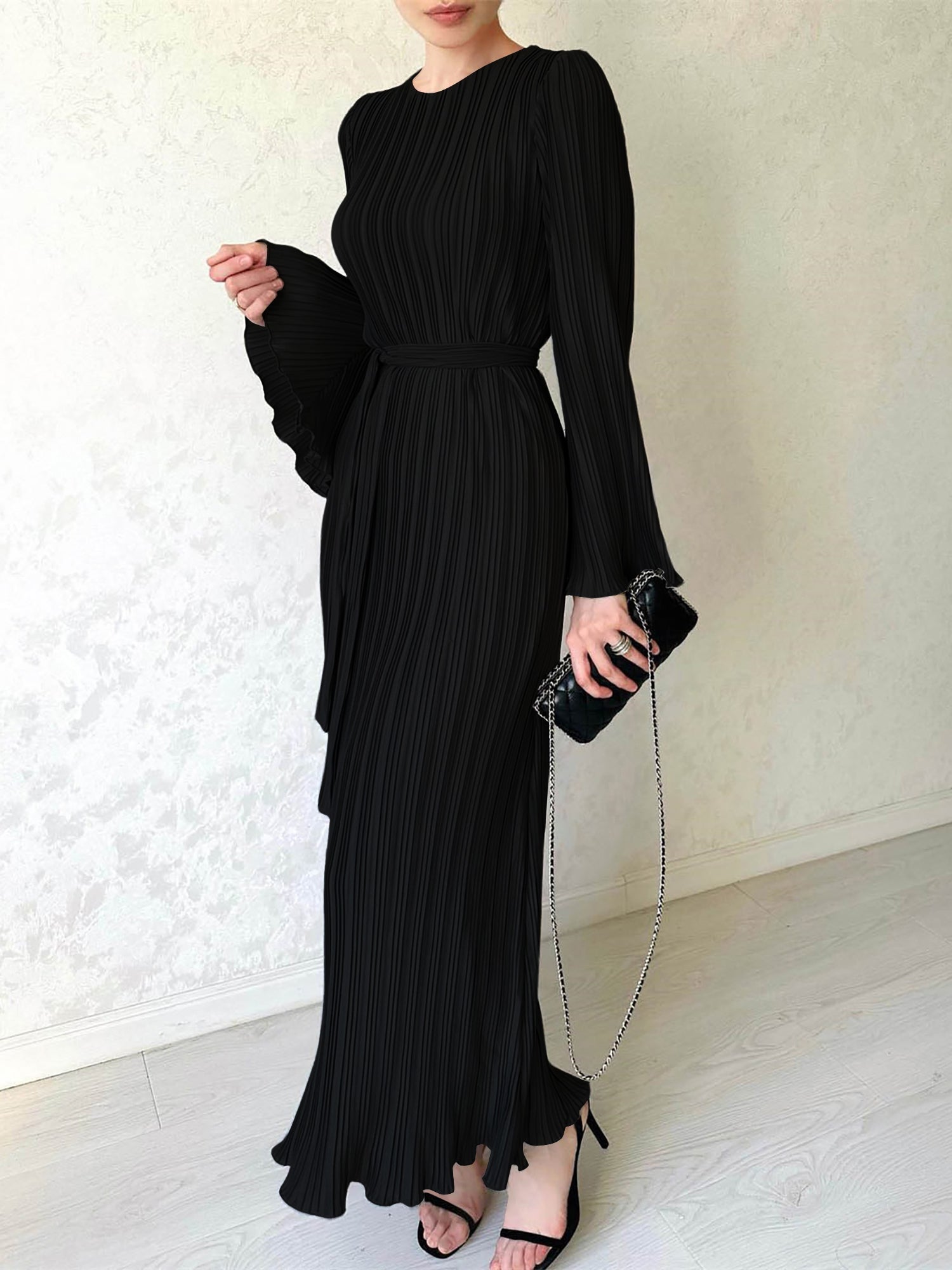 Round Neck Trumpet Sleeve Pleated Maxi Dress