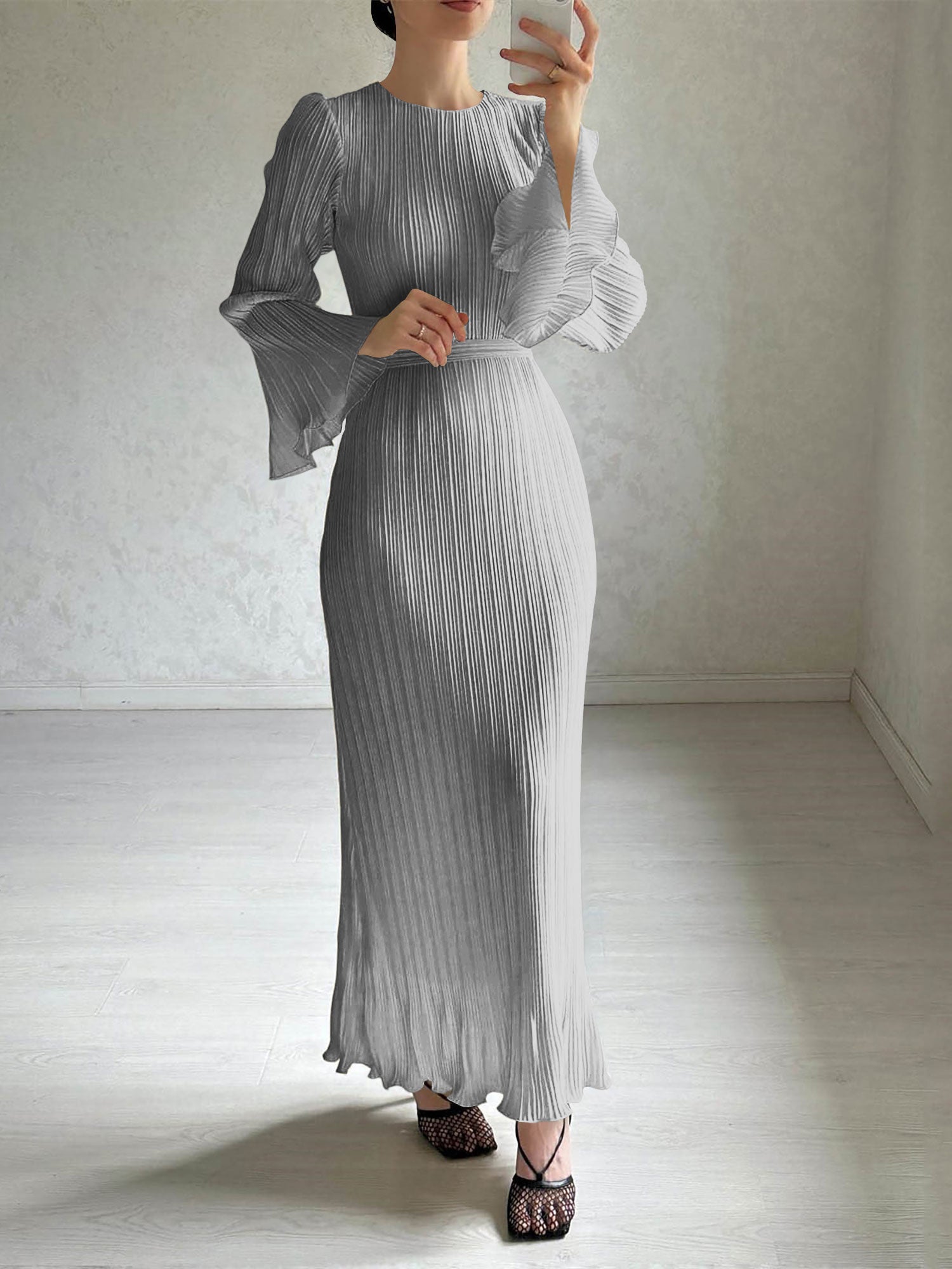 Round Neck Trumpet Sleeve Pleated Maxi Dress