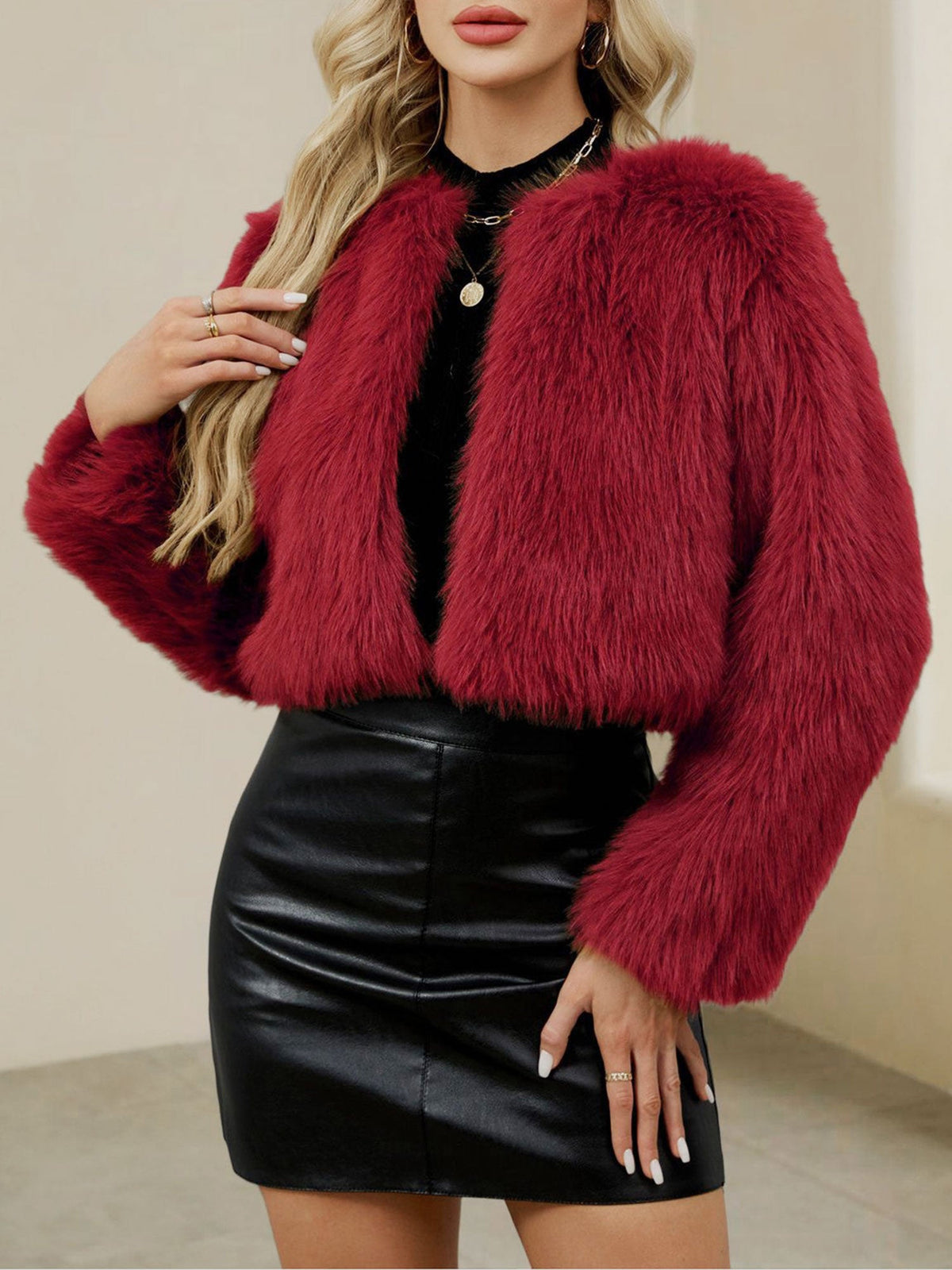 Collarless Long Sleeves Cropped Faux Fur Coat