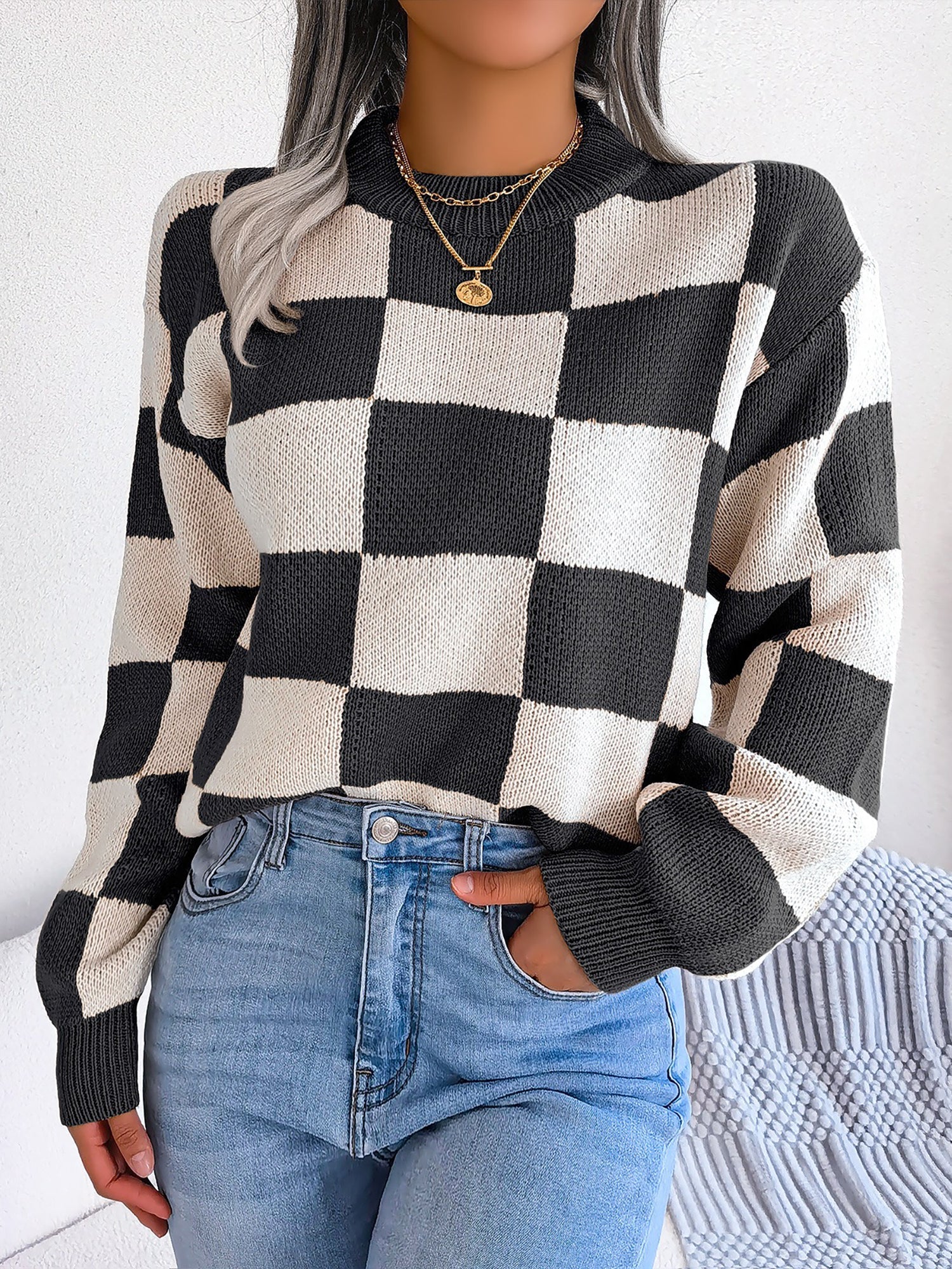 Colorblocked Checkered Long Sleeve Pullover Knit Sweater